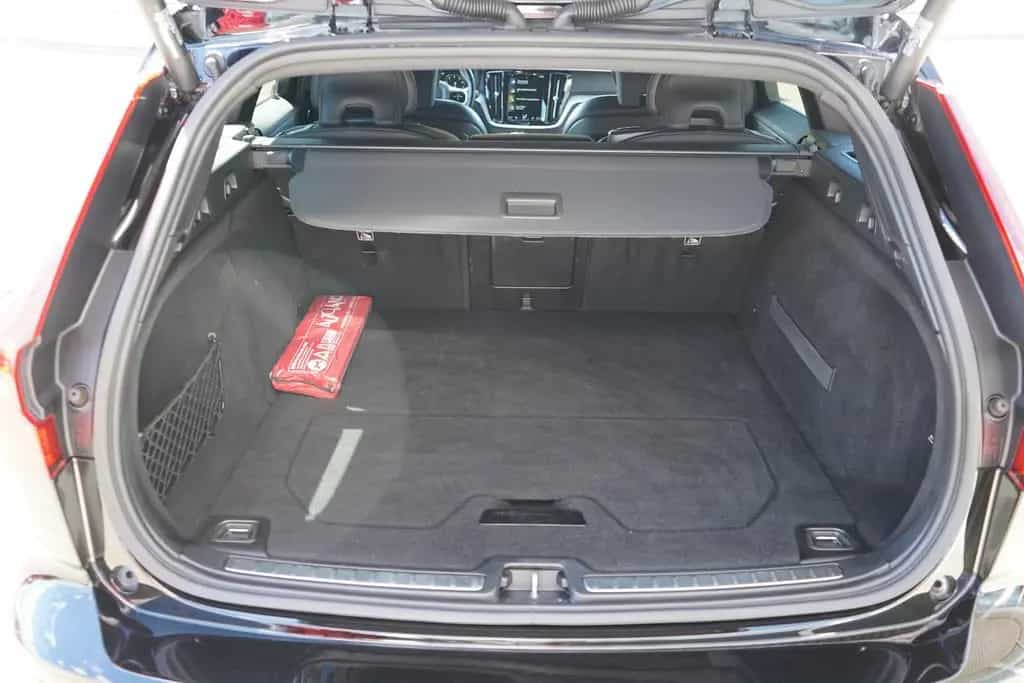 Volvo V60 T5 R-Design LED Navi HarmanKardon Keyless 01/2020-photo-32