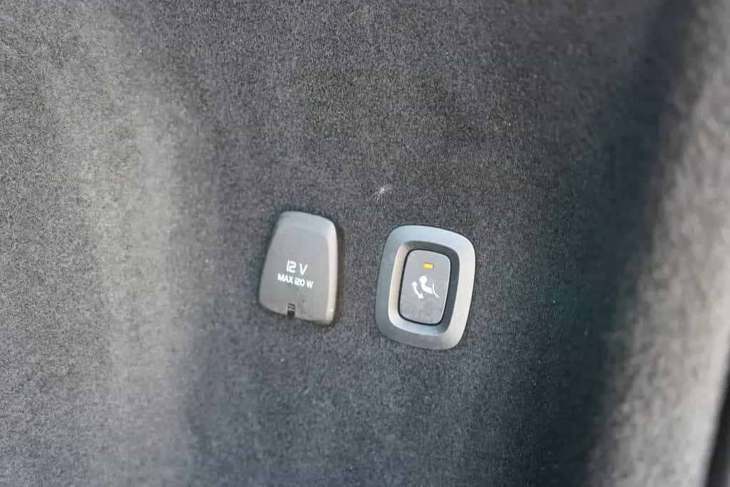 Volvo V60 T5 R-Design LED Navi HarmanKardon Keyless 01/2020-photo-34