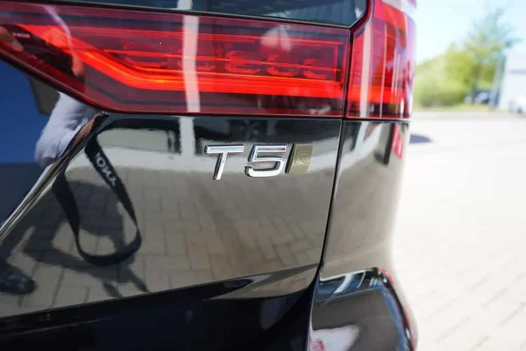 Volvo V60 T5 R-Design LED Navi HarmanKardon Keyless 01/2020-photo-37