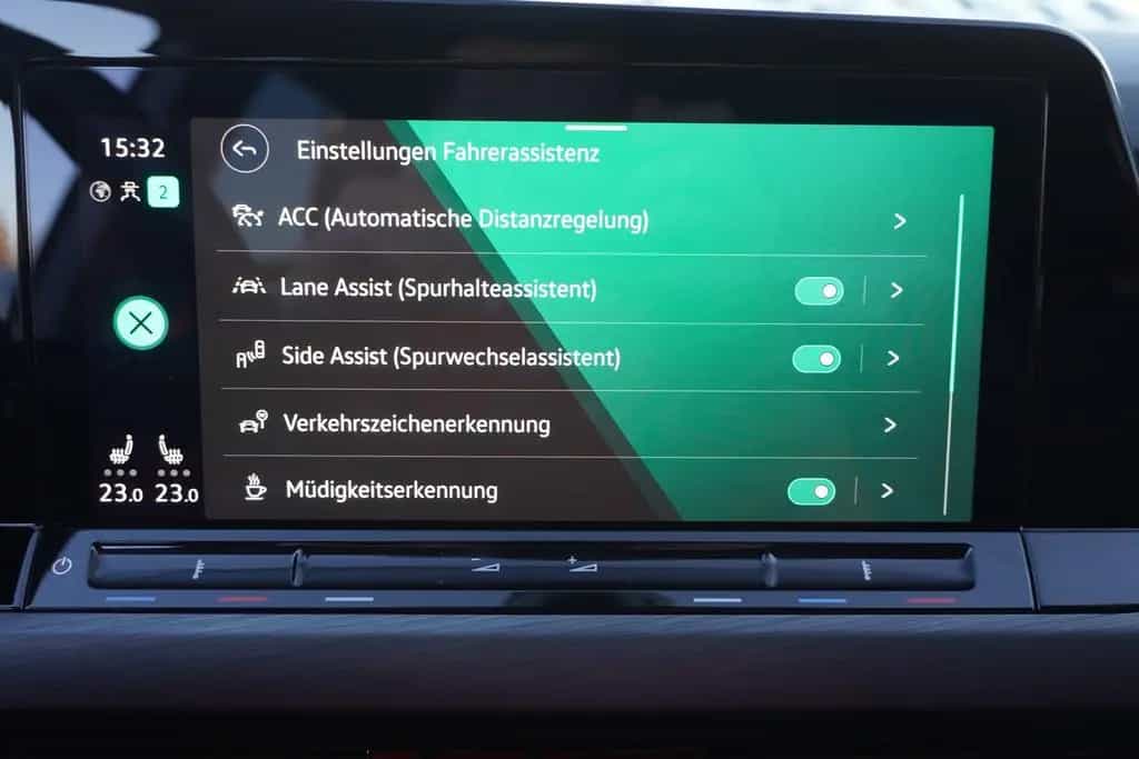 Volkswagen Golf VIII Variant Style eTSI DSG LED Navi ACC 07/2021-photo-17