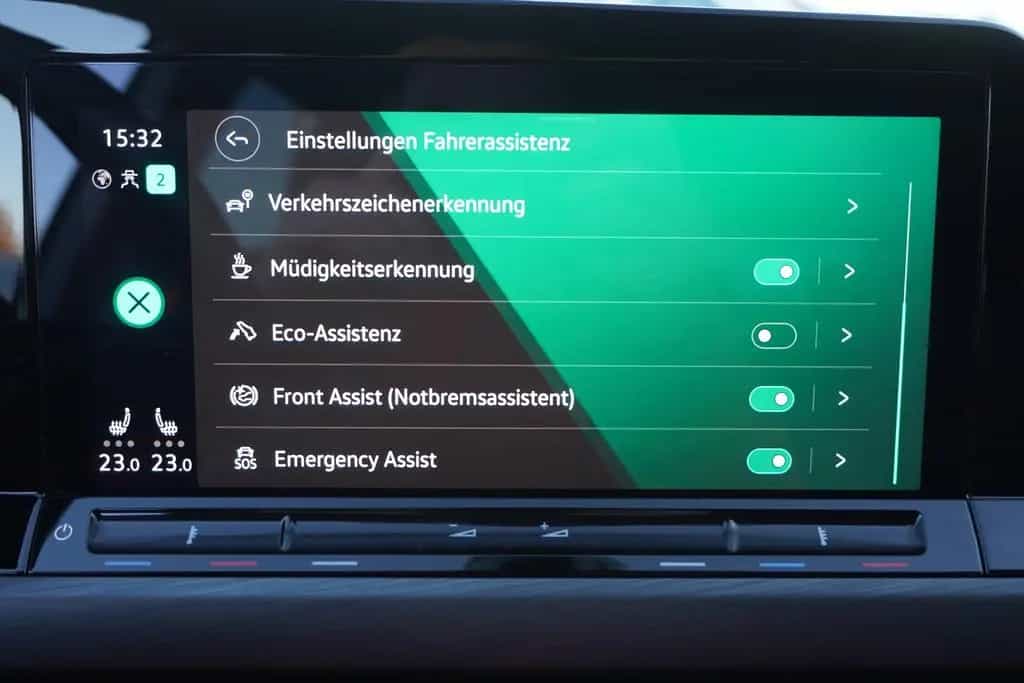 Volkswagen Golf VIII Variant Style eTSI DSG LED Navi ACC 07/2021-photo-18