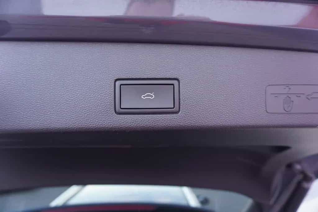 Volkswagen Golf VIII Variant Style eTSI DSG LED Navi ACC 07/2021-photo-33