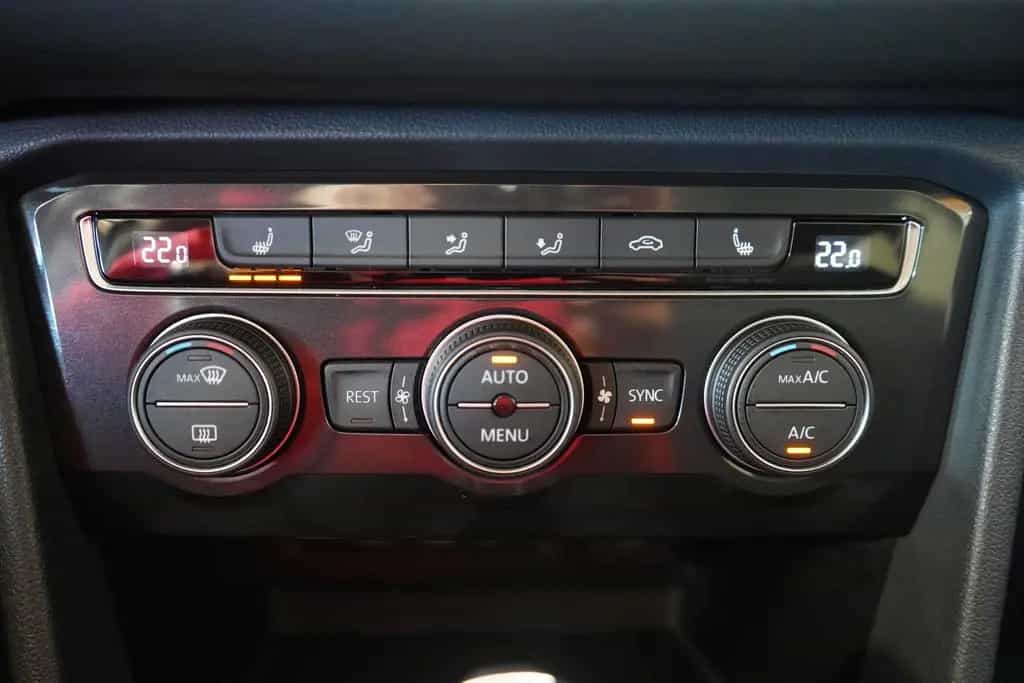 Volkswagen Tiguan Allspace 2.0 TSI DSGHighline Keyless-Go 04/2018-photo-14
