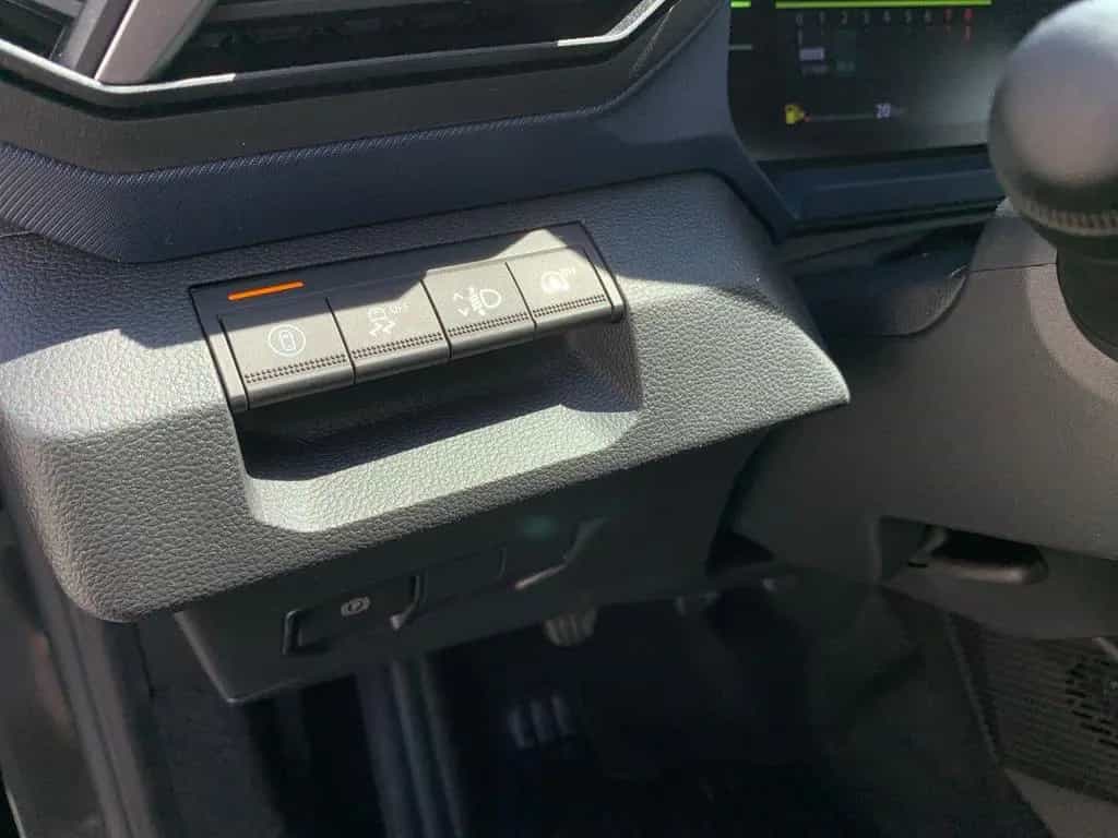 Dacia Bigster EXPRESSION MILD HYBRID 130 4x4 SHZ+NAVI 07/2025-photo-19
