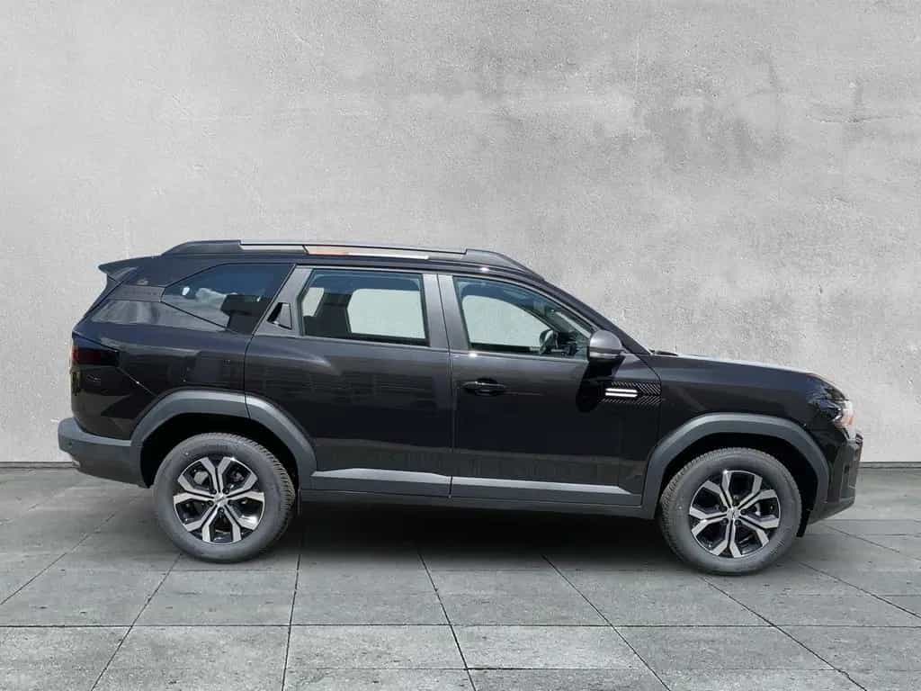Dacia Bigster EXPRESSION MILD HYBRID 130 4x4 SHZ+NAVI 07/2025-photo-4