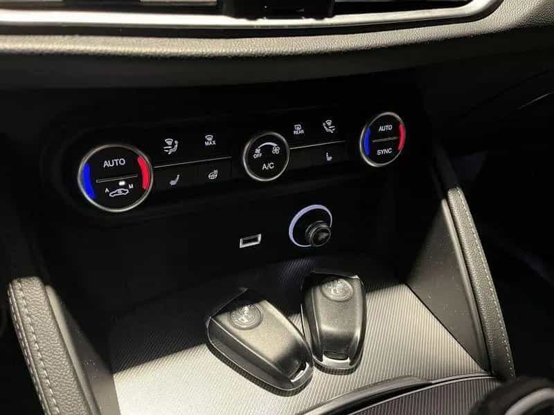 Alfa Romeo Stelvio 2.0 Turbo 280 CV AT8 Q4 Veloc 05/2023-photo-14