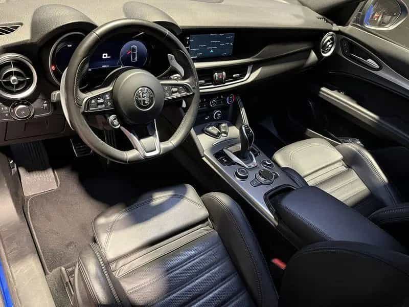 Alfa Romeo Stelvio 2.0 Turbo 280 CV AT8 Q4 Veloc 05/2023-photo-6