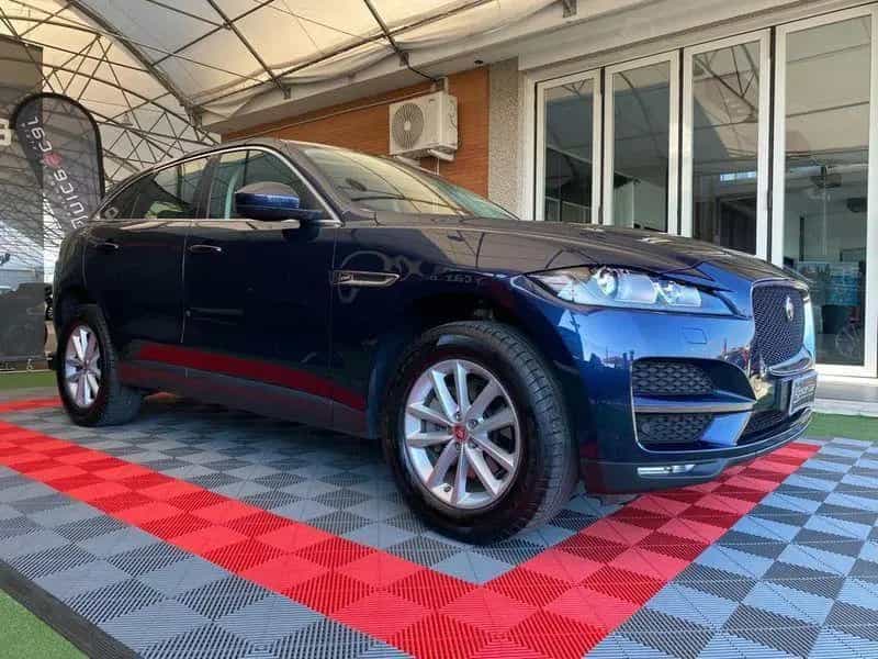 Jaguar F-Pace 2.0 D 180 CV AWD aut. 06/2017-photo-2