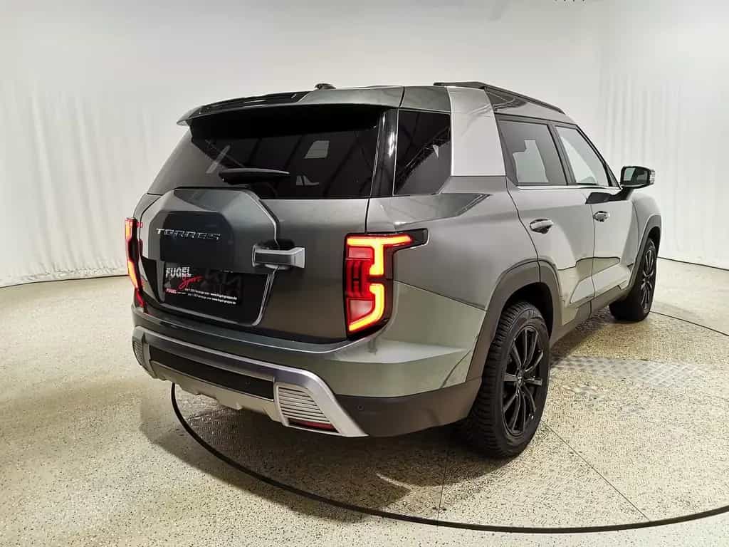 Ssangyong Torres 1.5 T Forest Edition AT LED|ACC|4xSHZ 10/2024-photo-3