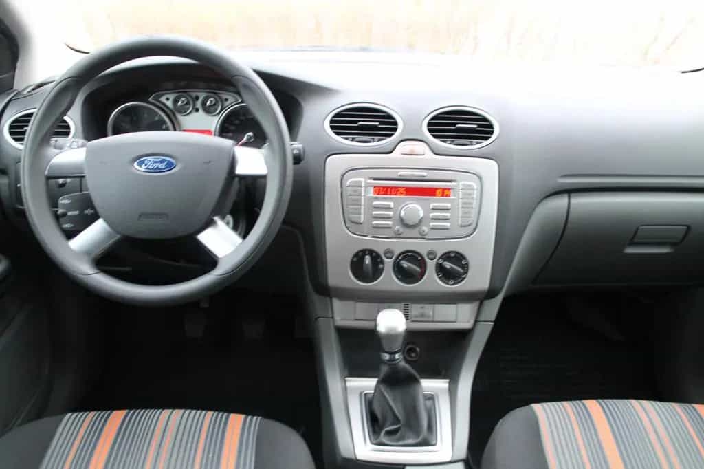 Ford Focus Lim Wartung/ZahnriemenNEU 09/2009-photo-5