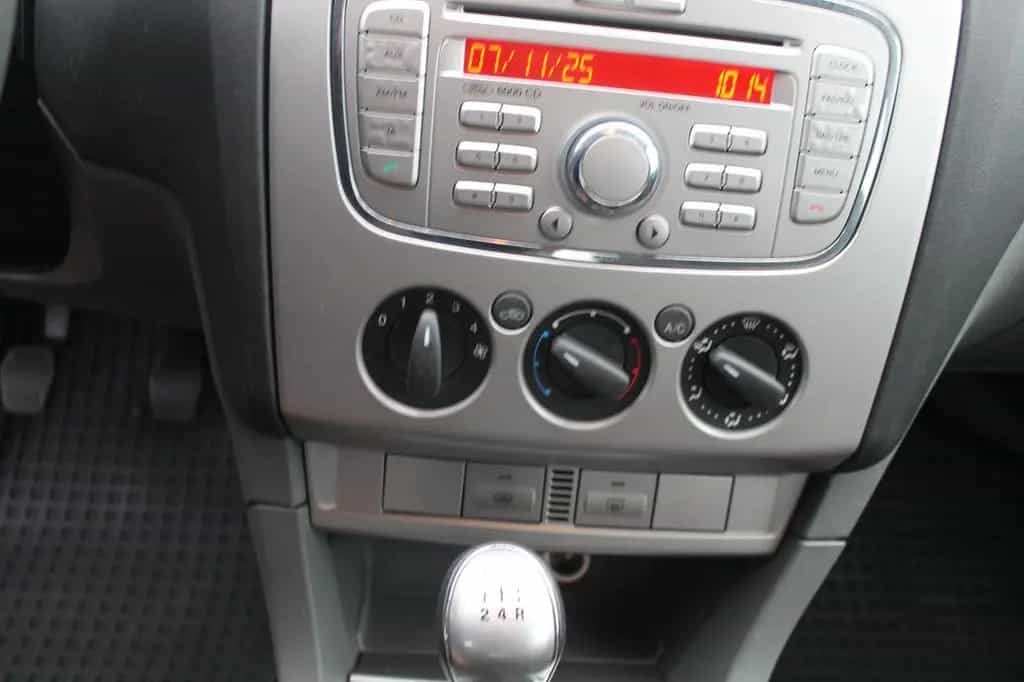 Ford Focus Lim Wartung/ZahnriemenNEU 09/2009-photo-6