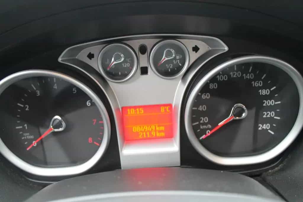 Ford Focus Lim Wartung/ZahnriemenNEU 09/2009-photo-7