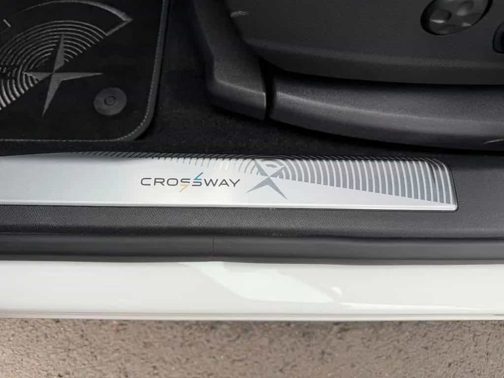 Peugeot 3008 PureTech130 Crossway LED ACC Kamera 12/2019-photo-37
