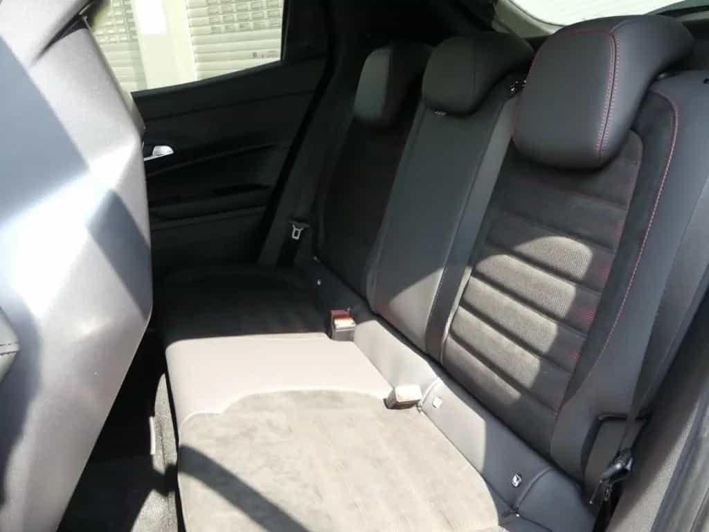 Alfa Romeo Junior IBRIDA Q4 1.2 VGT 145PS DCT6 SPORT SABELT 01/2026-photo-10