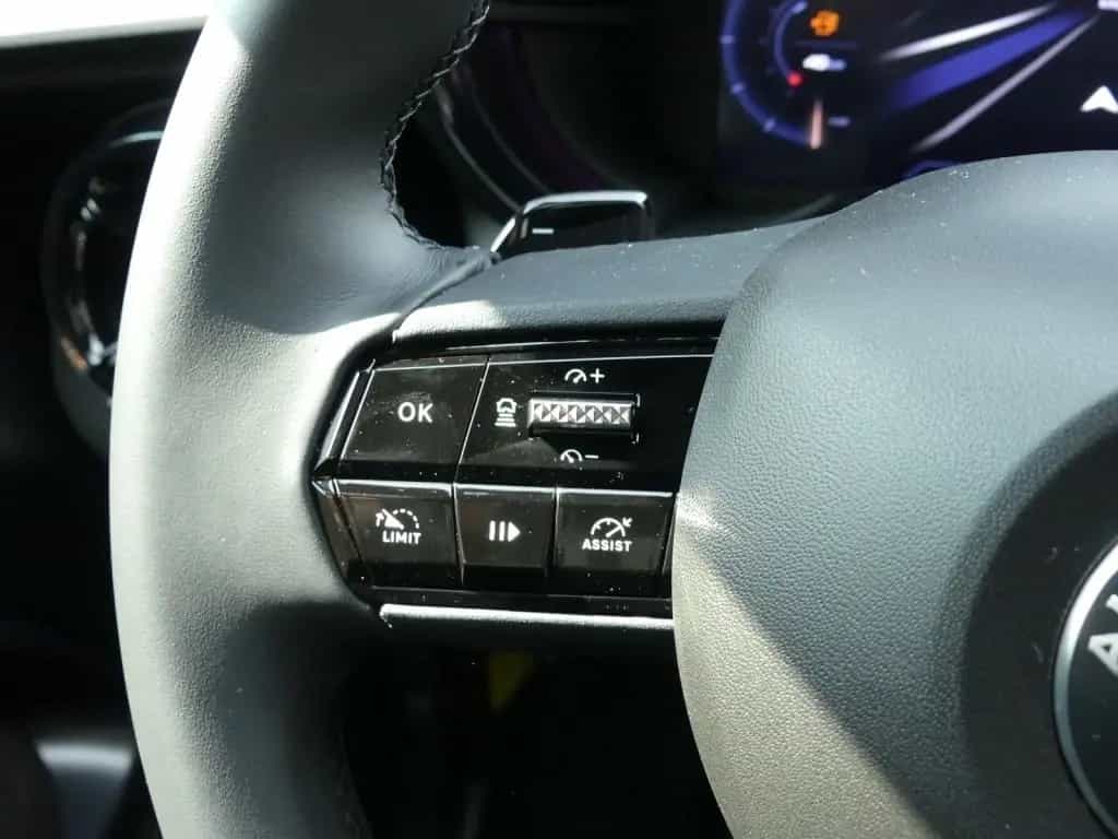 Alfa Romeo Junior IBRIDA Q4 1.2 VGT 145PS DCT6 SPORT SABELT 01/2026-photo-23