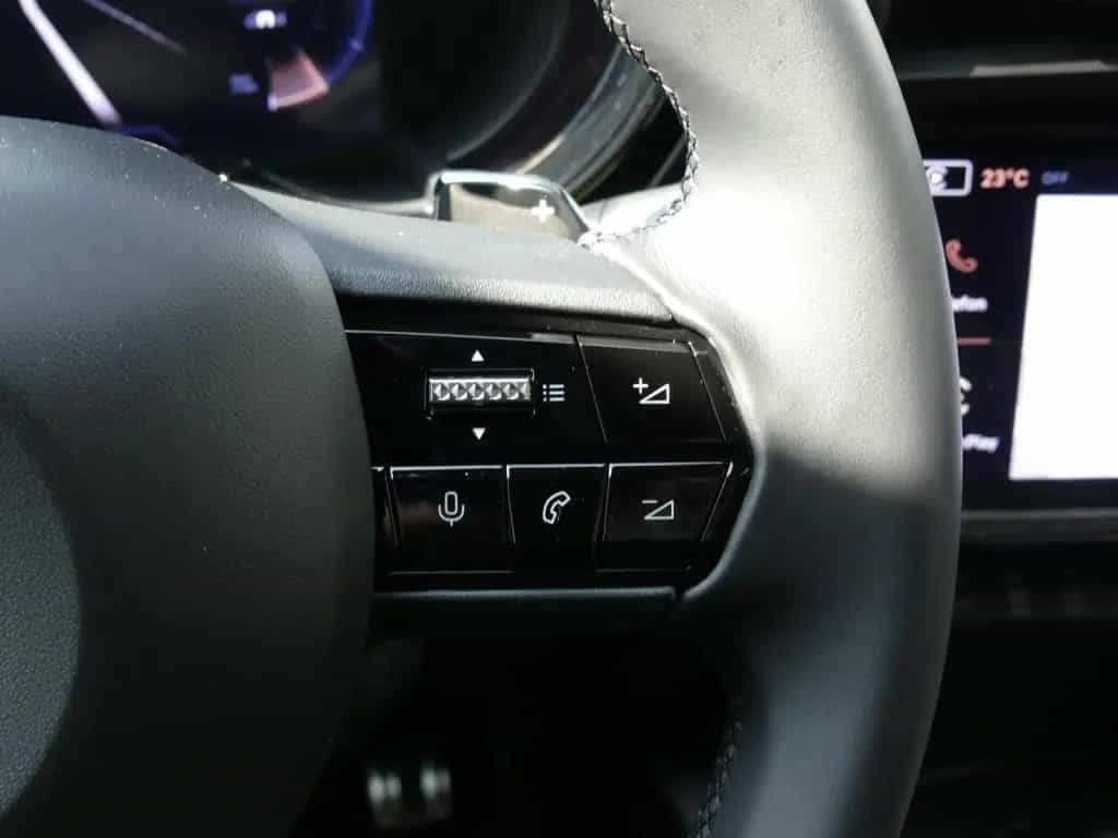 Alfa Romeo Junior IBRIDA Q4 1.2 VGT 145PS DCT6 SPORT SABELT 01/2026-photo-24