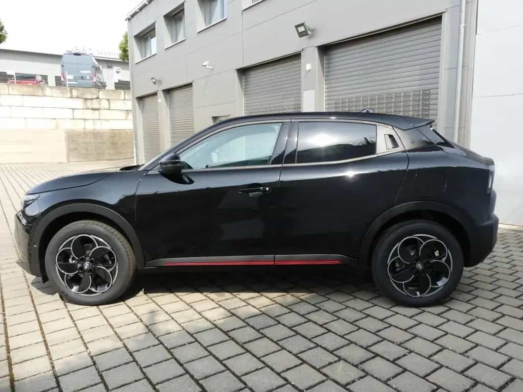 Alfa Romeo Junior IBRIDA Q4 1.2 VGT 145PS DCT6 SPORT SABELT 01/2026-photo-5