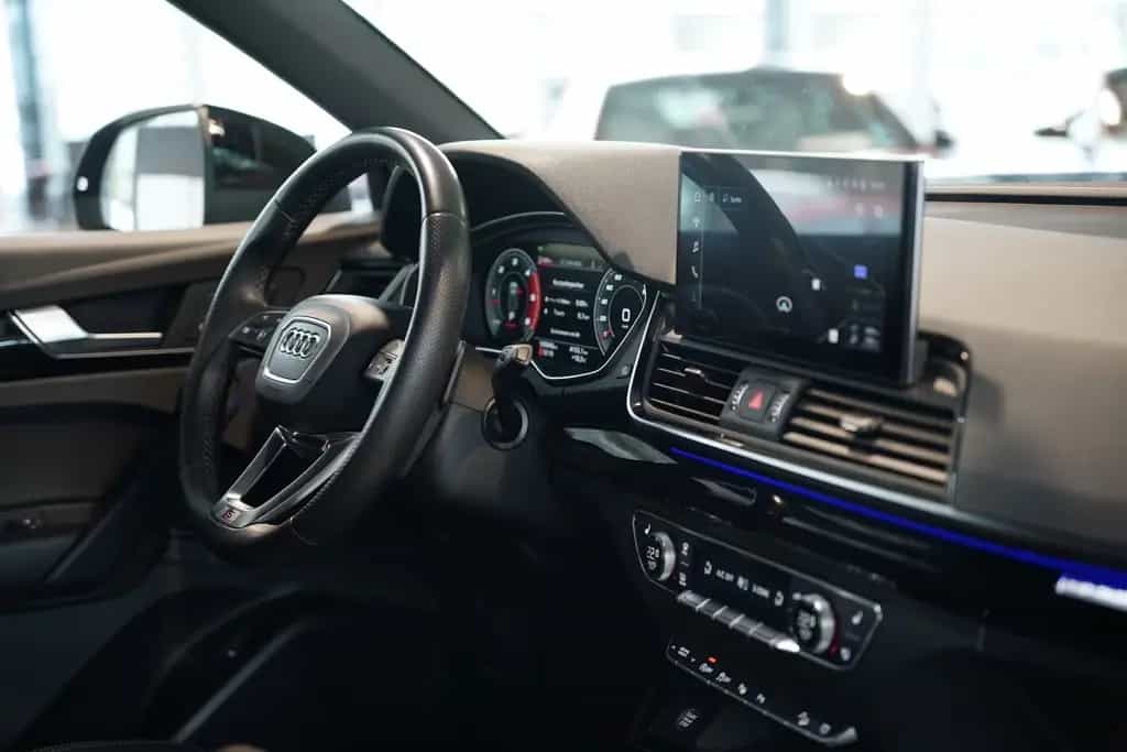 Audi SQ5 Sportback q. 1.H *21 *Virtual*Pano*AHK*LUFT 09/2021-photo-17