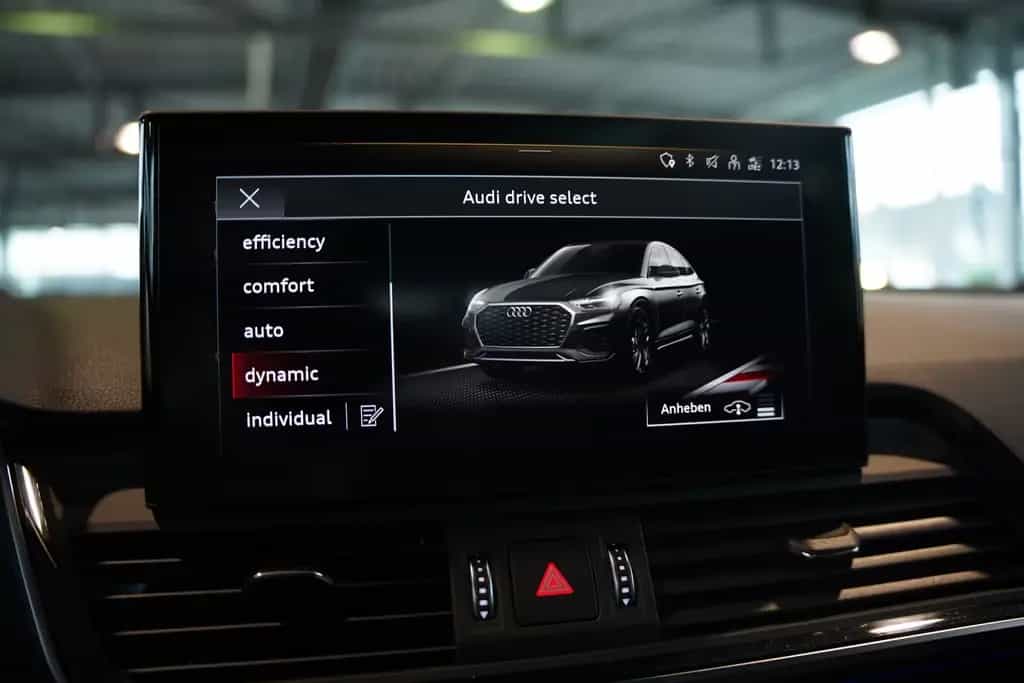 Audi SQ5 Sportback q. 1.H *21 *Virtual*Pano*AHK*LUFT 09/2021-photo-35