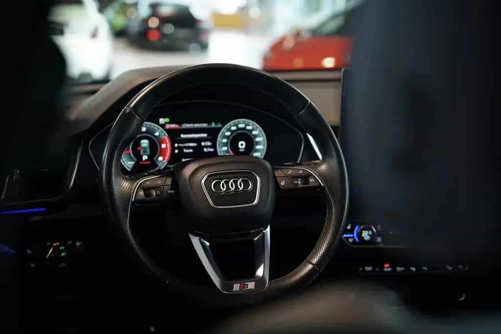 Audi SQ5 Sportback q. 1.H *21 *Virtual*Pano*AHK*LUFT 09/2021-photo-45