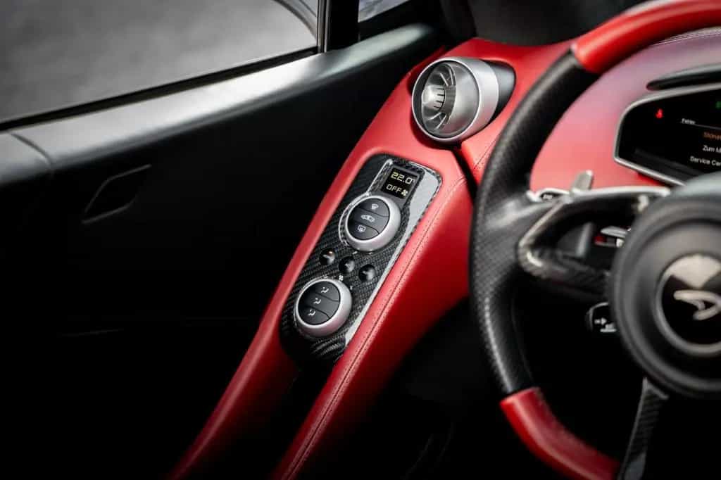 McLaren 650S Spider 650S SPYDER MSO EDITION CARBON LIFT KERAMIK 07/2015-photo-36