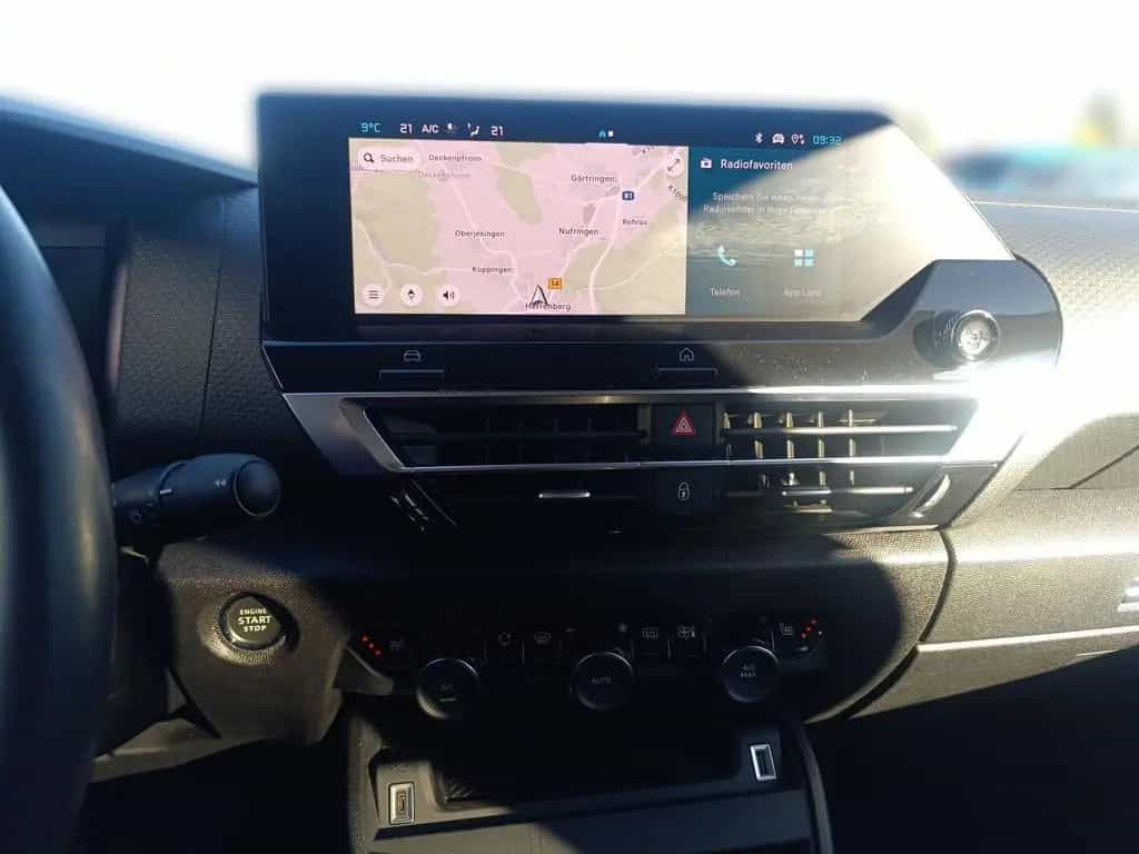 Citroën C4 1.2 PureTech 130 Shine KeyLess LED Navi LM 10/2023-photo-5