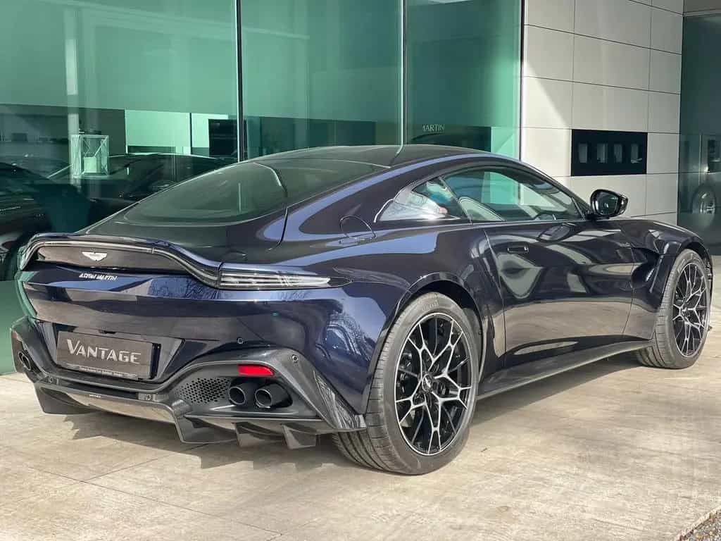 Aston Martin V8 Vantage 4.0 V8 06/2019-photo-12