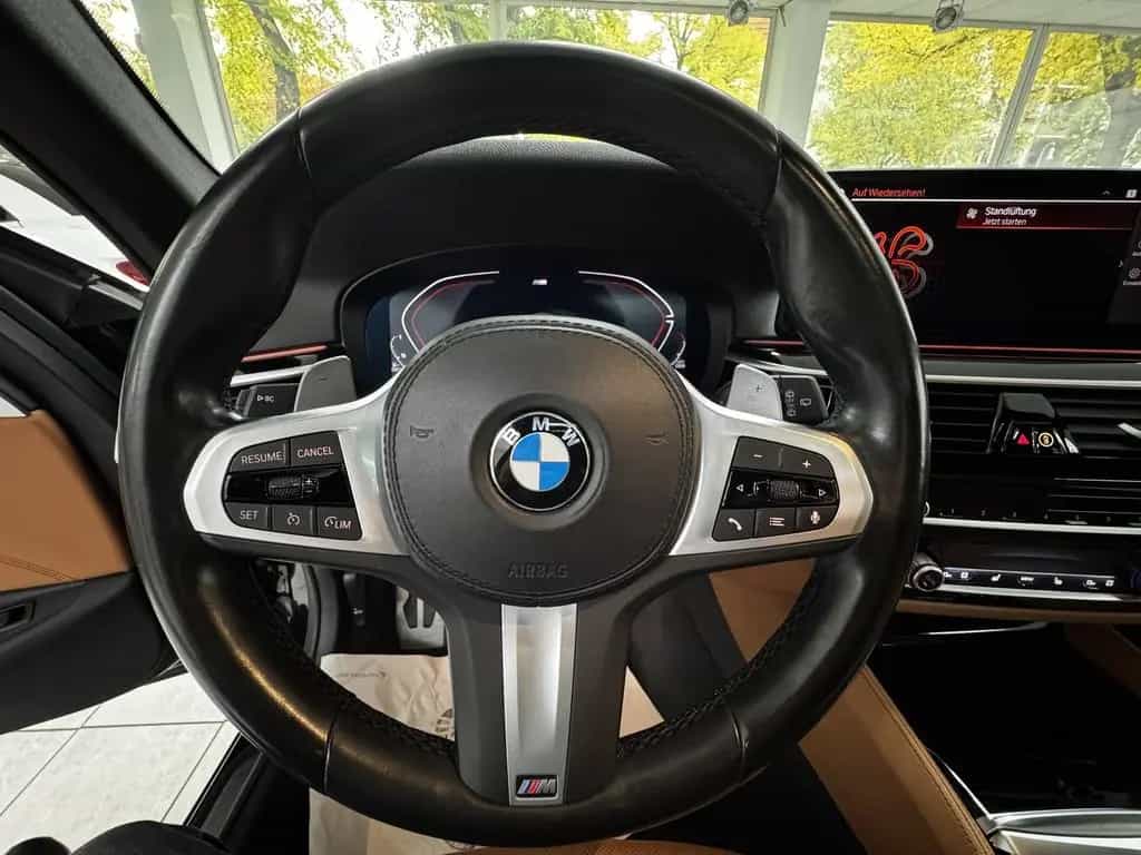 BMW 520 d Tour. M Sport LED MATRIX PANO ADAPTIV FW 01/2022-photo-6
