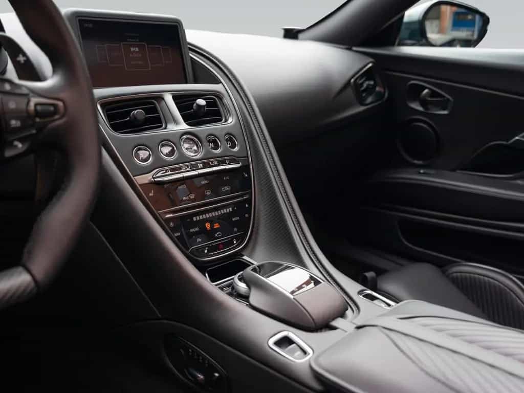 Aston Martin DBS 770 Ultimate Volante | Carbon Fibre Seats 06/2024-photo-25