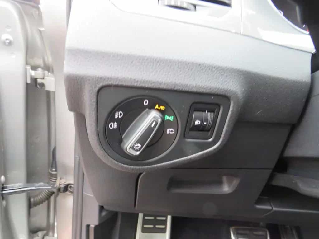 Volkswagen Golf Sportsvan VII Allstar*1.H+NAVI+TEMP+PDC* 08/2016-photo-17