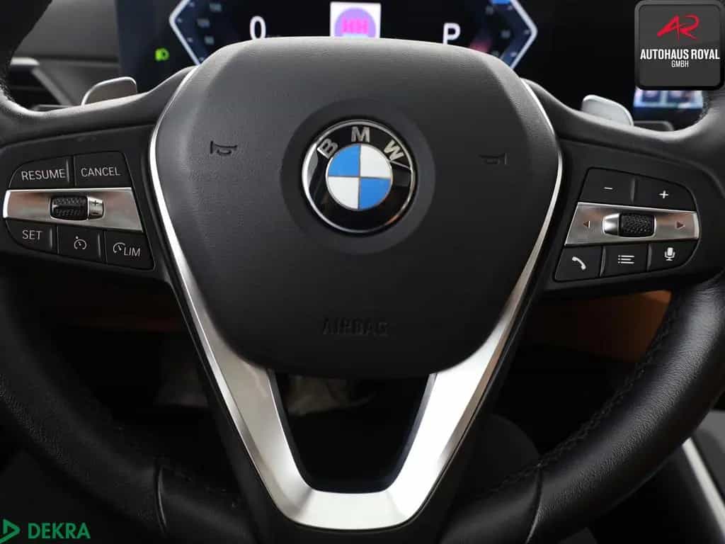 BMW 320 d T xDrive M SPORT 18Z KAMERA,1.HD,PANO,SH 07/2022-photo-13