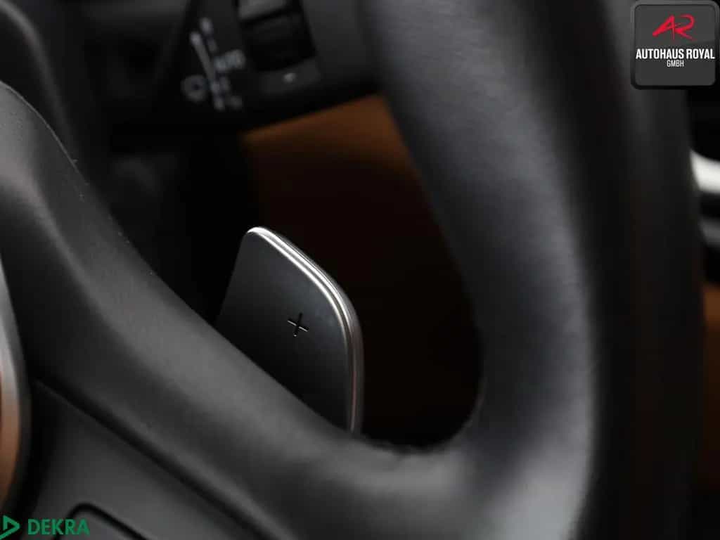 BMW 320 d T xDrive M SPORT 18Z KAMERA,1.HD,PANO,SH 07/2022-photo-14
