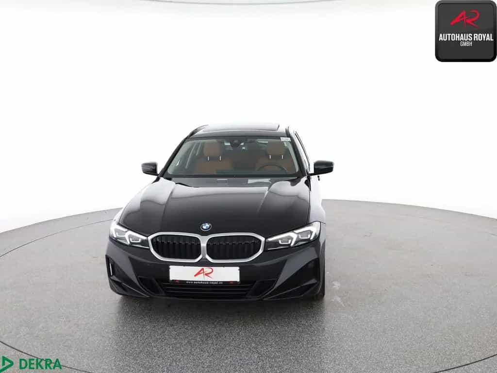 BMW 320 d T xDrive M SPORT 18Z KAMERA,1.HD,PANO,SH 07/2022-photo-7