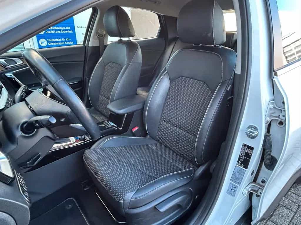 Kia XCeed 1,5T-GDI DCT Spirit XClusive Navi LED JBL 08/2021-photo-8