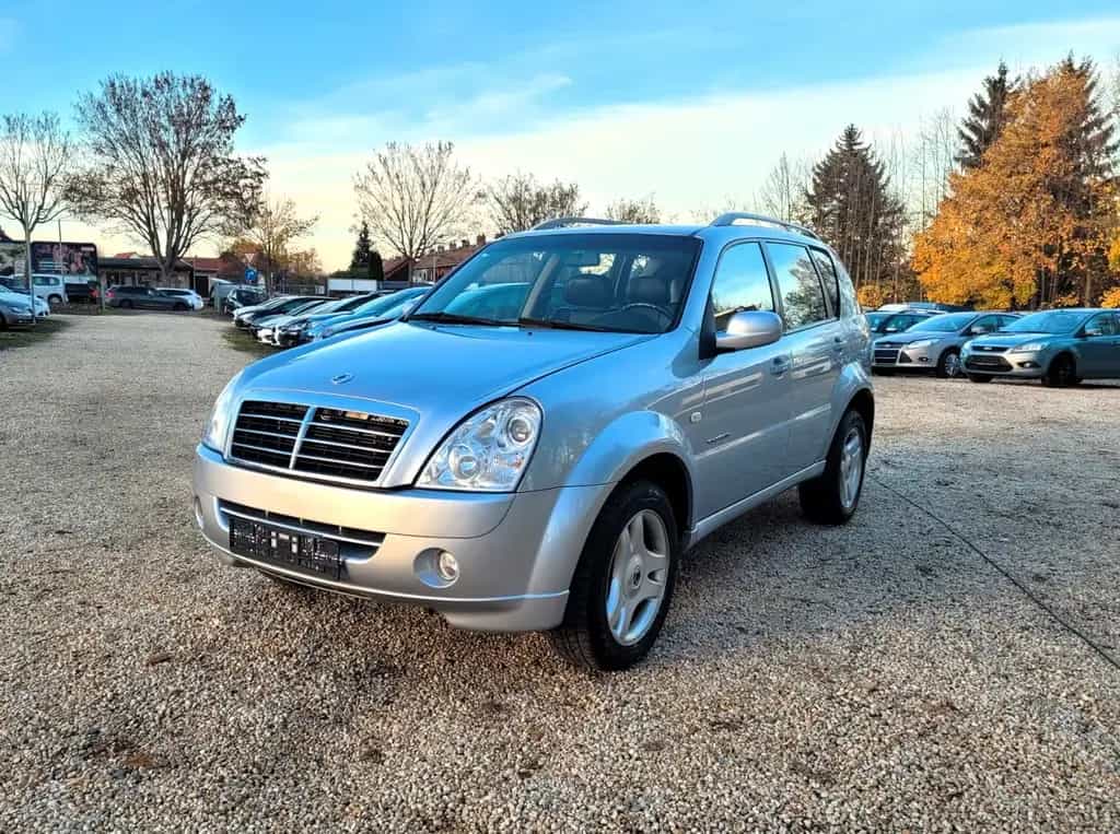 Ssangyong REXTON Rexton 270 Xdi*SZH*Klimaaut*Leder*AHK*LMF 10/2006-photo-0