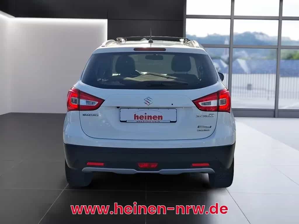 Suzuki (SX4) S-Cross SX4 S-Cross 1.4 Comfort+ NAVI LED ACC PANO 10/2021-photo-4
