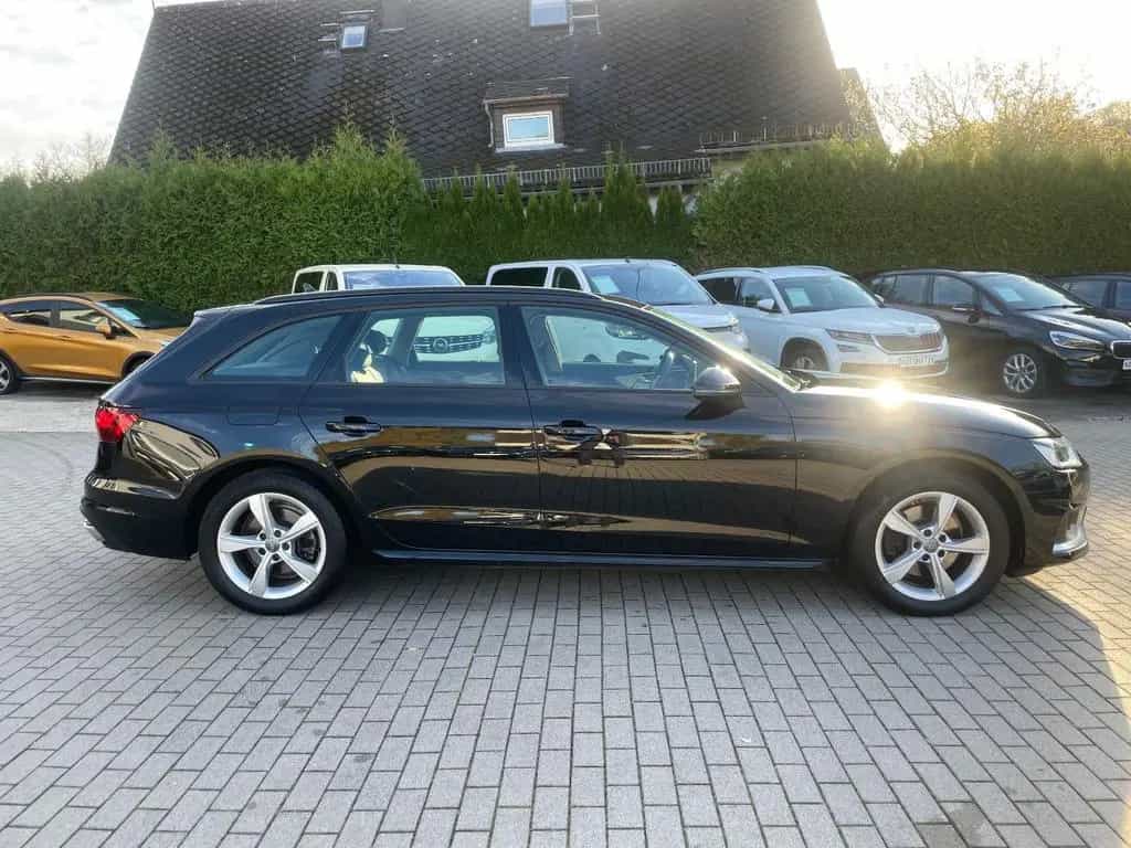 Audi A4 Avant 30 TDI advanced*8xFach*Navi*Ahk*1-Hand* 12/2020-photo-3
