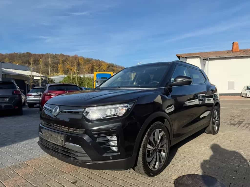 Ssangyong Tivoli 1.5 T-GDi Sapphire  Vollleder*Sitzheiz 12/2019-photo-0