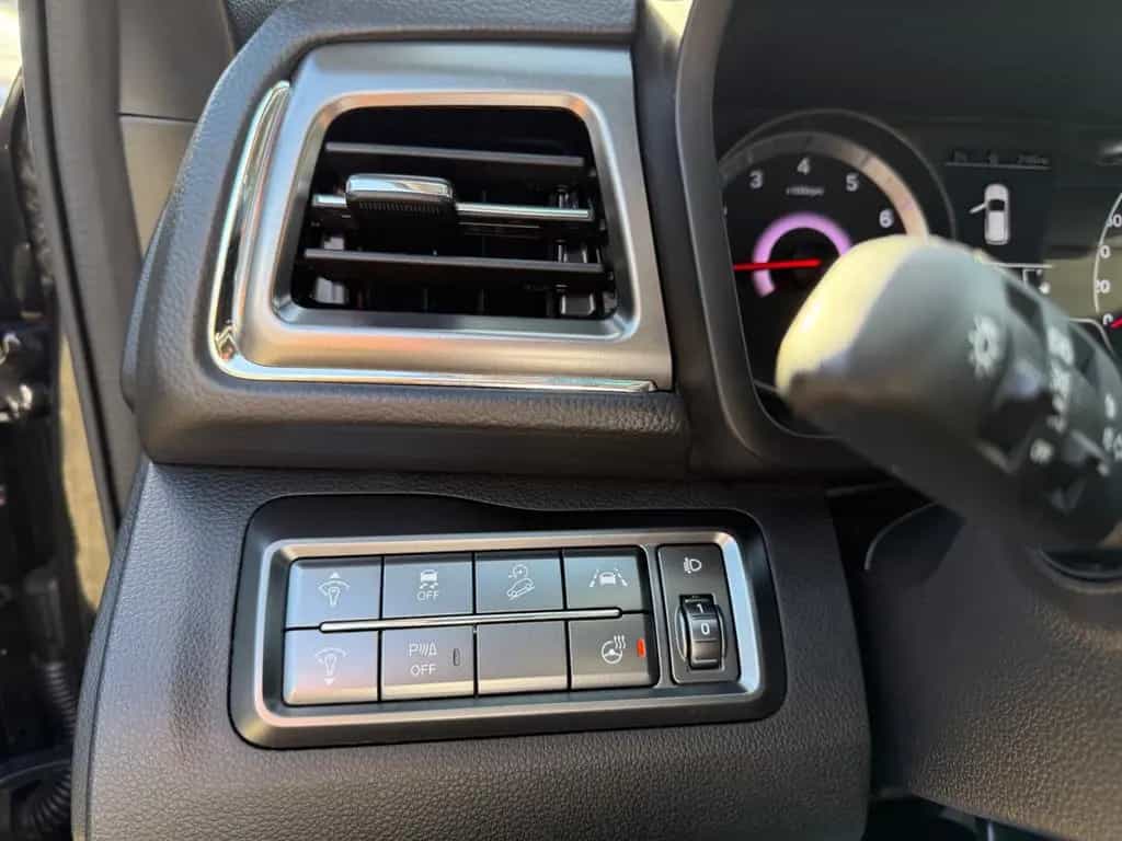 Ssangyong Tivoli 1.5 T-GDi Sapphire  Vollleder*Sitzheiz 12/2019-photo-10