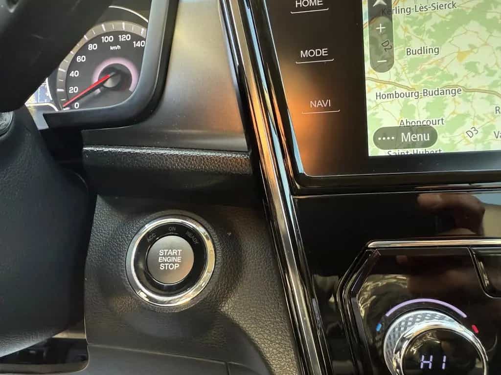 Ssangyong Tivoli 1.5 T-GDi Sapphire  Vollleder*Sitzheiz 12/2019-photo-14