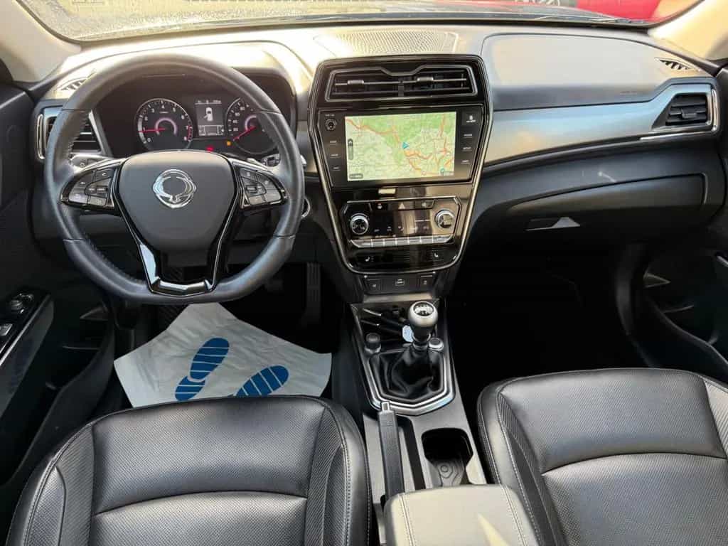 Ssangyong Tivoli 1.5 T-GDi Sapphire  Vollleder*Sitzheiz 12/2019-photo-17