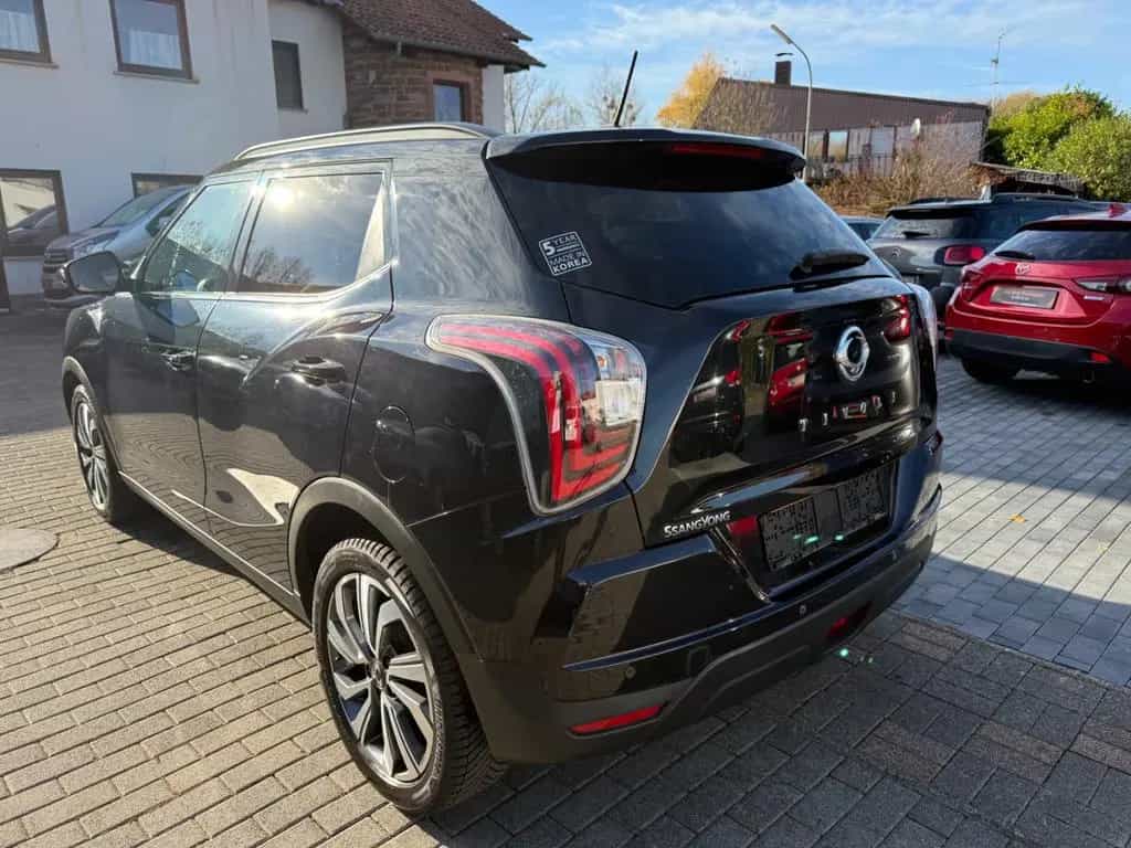 Ssangyong Tivoli 1.5 T-GDi Sapphire  Vollleder*Sitzheiz 12/2019-photo-5