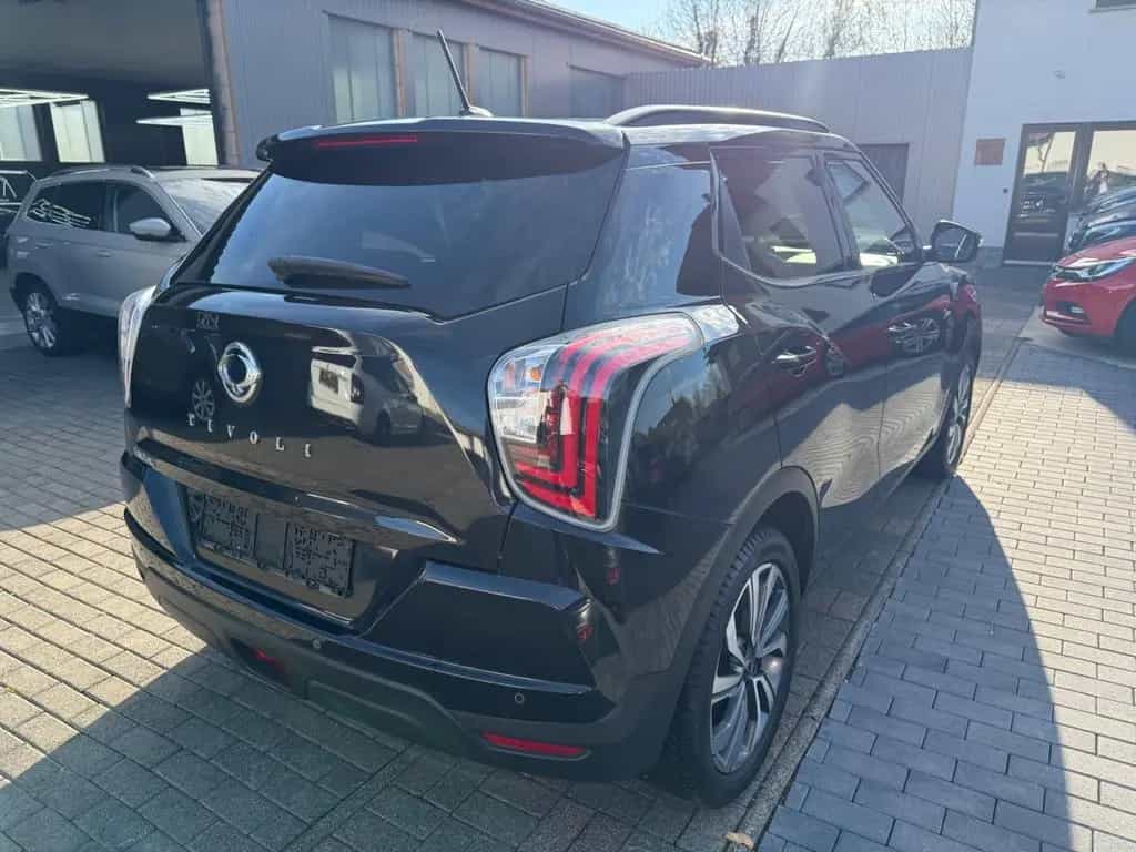 Ssangyong Tivoli 1.5 T-GDi Sapphire  Vollleder*Sitzheiz 12/2019-photo-7