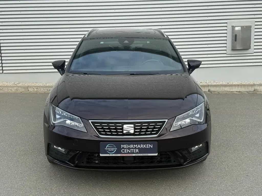 Seat Leon ST XCELLENCE 1.4 TSI LED/AHK/PANO/KAMERA 07/2018-photo-2