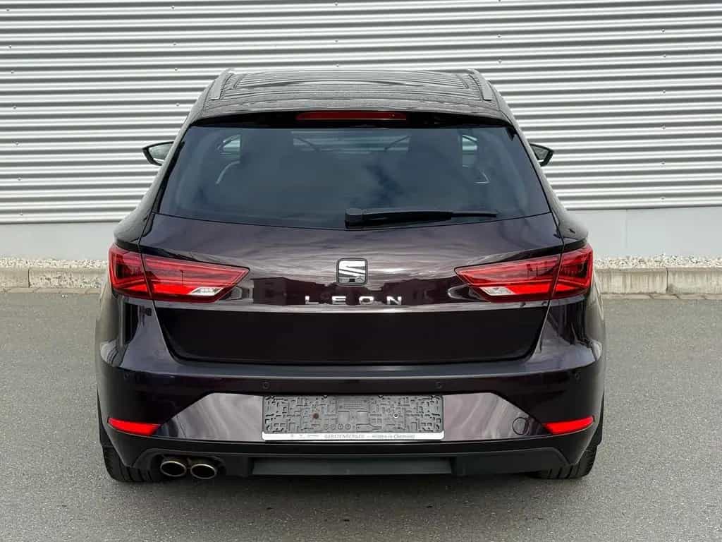 Seat Leon ST XCELLENCE 1.4 TSI LED/AHK/PANO/KAMERA 07/2018-photo-8
