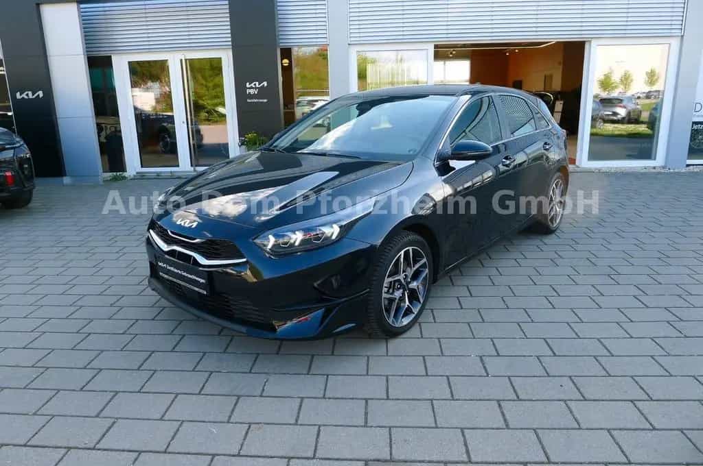 Kia Ceed 1.5T DCT7 SPIRIT /NAVI/UVO/LED 04/2025-photo-0