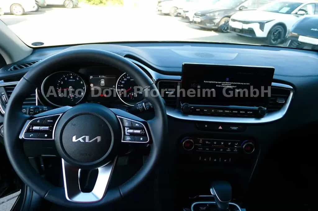 Kia Ceed 1.5T DCT7 SPIRIT /NAVI/UVO/LED 04/2025-photo-14