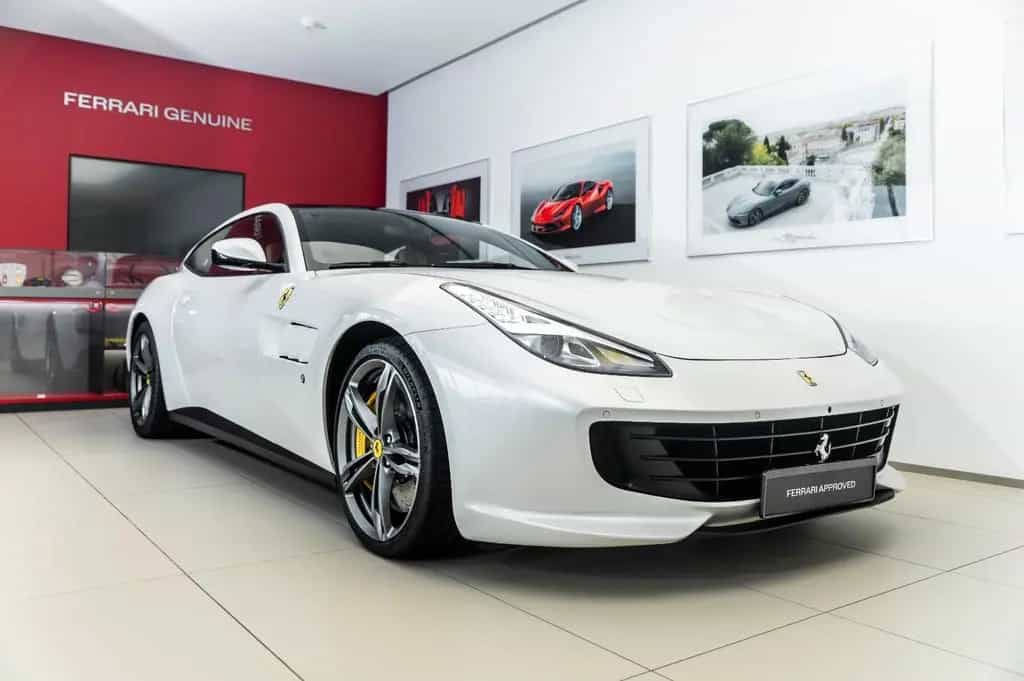 Ferrari GTC4 Lusso 6.3 V12 DCT 08/2018-photo-0