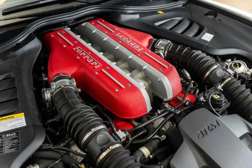 Ferrari GTC4 Lusso 6.3 V12 DCT 08/2018-photo-17
