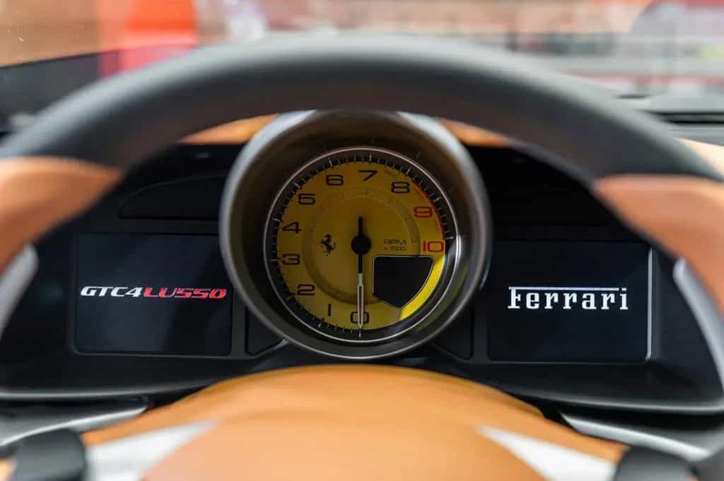 Ferrari GTC4 Lusso 6.3 V12 DCT 08/2018-photo-25